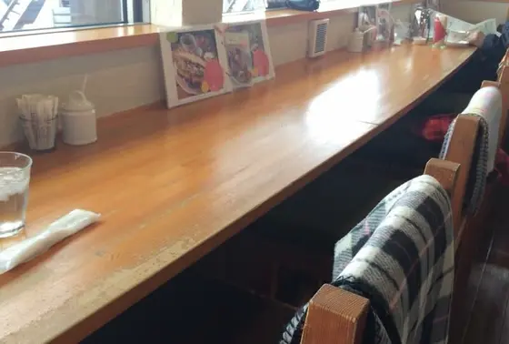 おすすめはやっぱり窓際の席♡