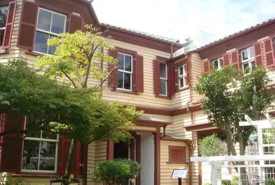 ラインの館