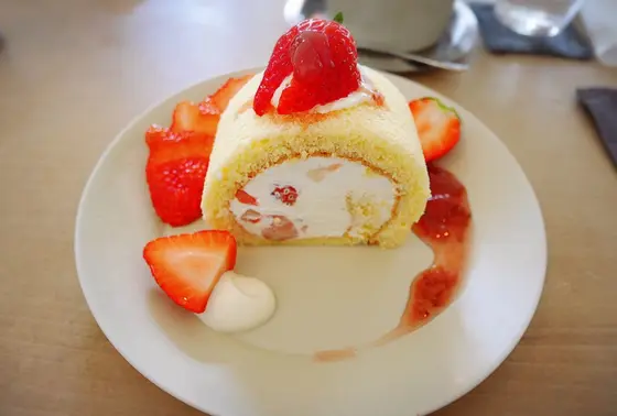 いちごのロールケーキパート３