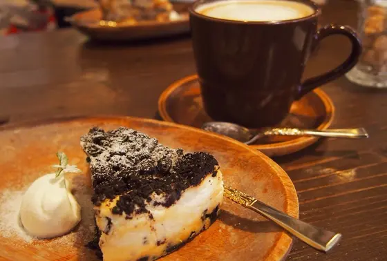 ケーキとドリンクセットで一休み♪