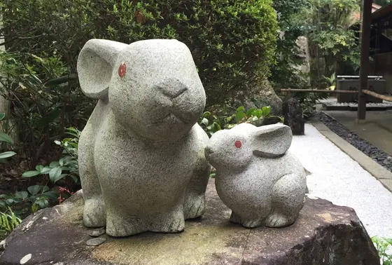 親子ウサギ