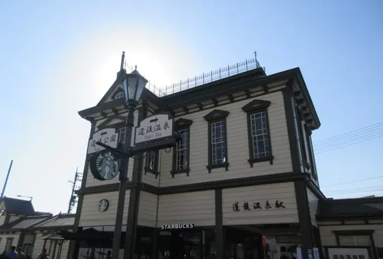 スターバックスも。