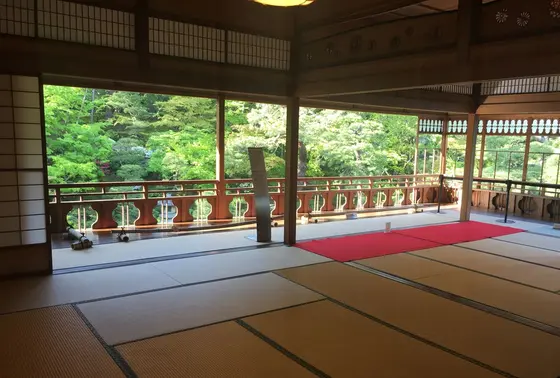 2階からの庭も格別です