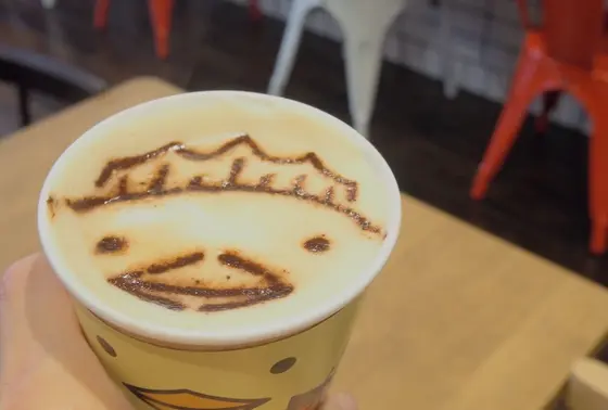 カフェラテには .. バリィさんのラテアート！