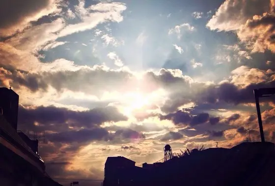 雲がある時は後光が射す