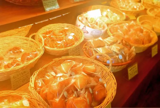 １０種類を超える焼き菓子たち！