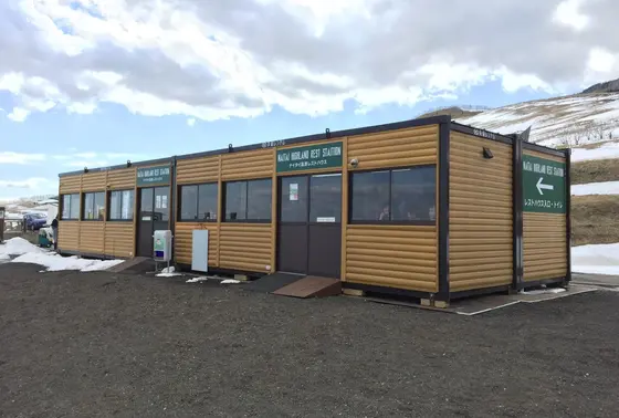 プレハブ小屋