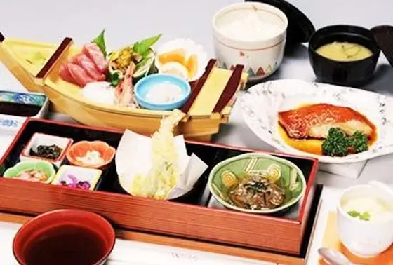 伊豆に来たらオメデタイ！キンメダイ！