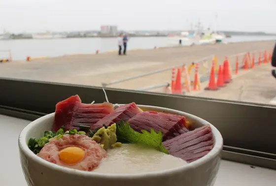 こちらが山かけ海鮮丼