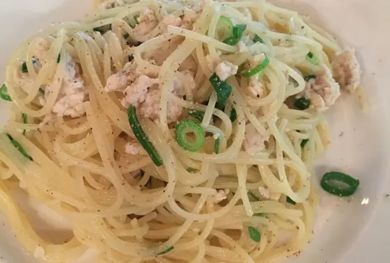 ウィークリーパスタは鳥挽肉と九条ネギ。