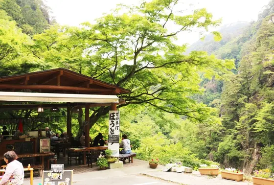 休憩所もあるのでコーヒーを楽しみながら☕️