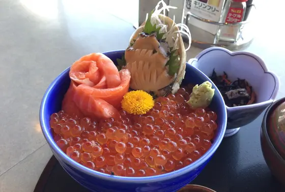 ホテル観洋のキラキラいくら丼