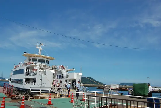 フェリー