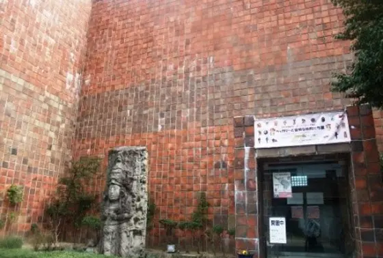 ＢＩＺＥＮ中南米美術館