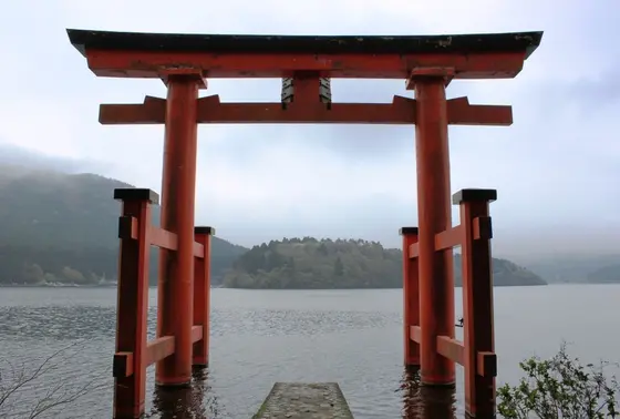 平和の鳥居