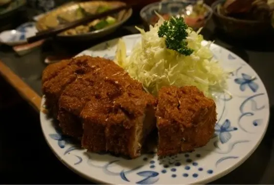 とはいえとんかつも