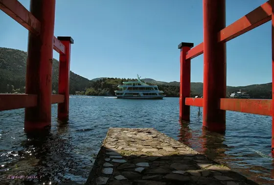 平和の鳥居