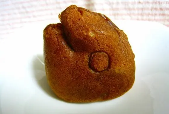 「清月」のかぶと焼き（お菓子）