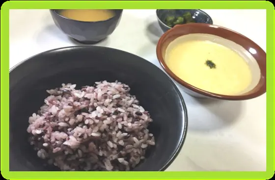 紫黒米とろろかけごはん!