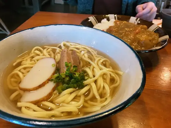旅の始まりは沖縄名物で！！
