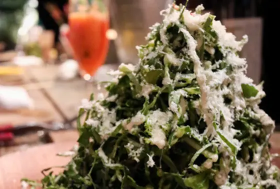 サラダバーあり！