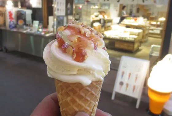 じろあめソフトクリーム