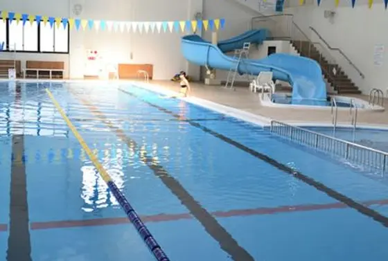 室内温泉プール