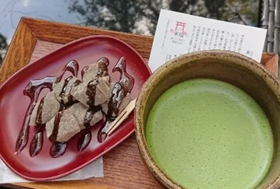 静岡抹茶と麦焦がしのわらび餅セット