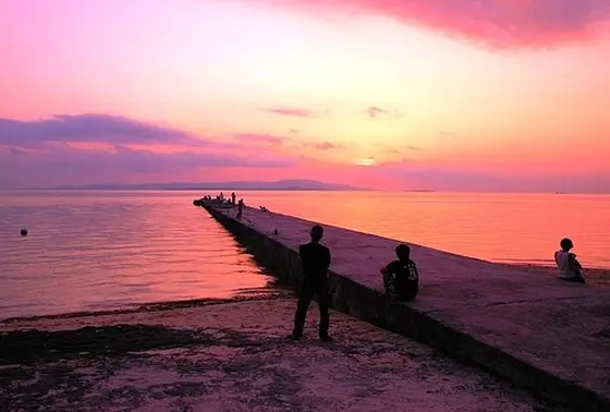 夕陽が沈む時