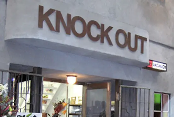 KNOCK　OUT