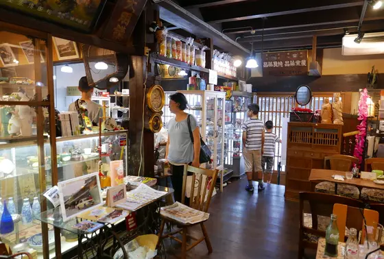 店内にアイテムがイッパイ