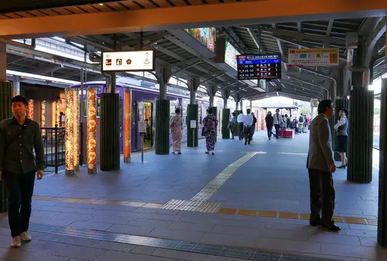 改札が無いのです