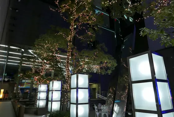 電気文化会館のイルミ