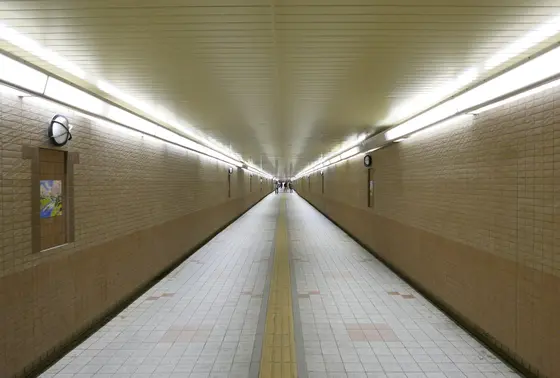 南北の地下通路