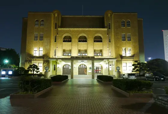 夜の公会堂