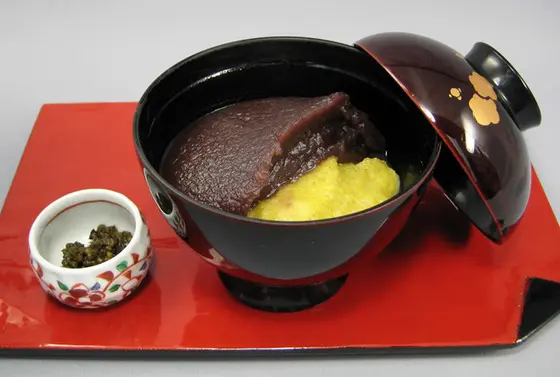 伝統を守り続ける「あわぜんざい」の味は創業時から何一つ変わらない、まさに老舗の歴史そのもの