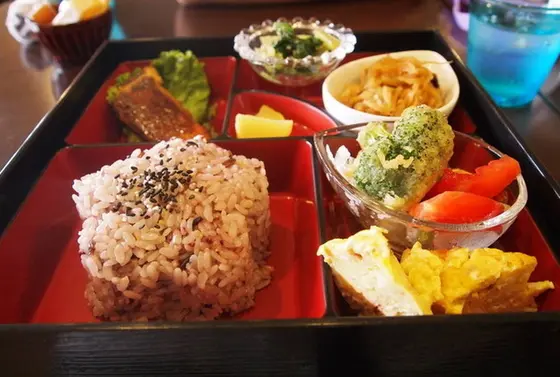 お弁当ランチ(◎-◎;)