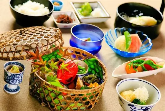 カジュアル ラインも