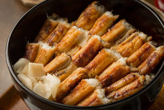 宮島名物　アナゴ飯