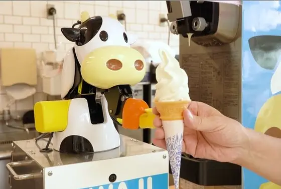 淡路島牛乳を使った濃厚ミルクソフトクリーム