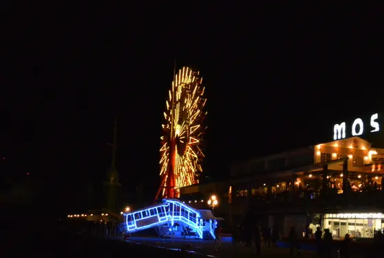 モザイクの大観覧車