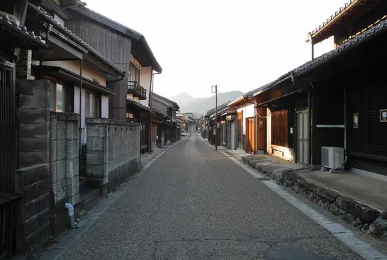 東の端は殆ど普通の民家