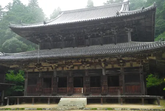 大講堂（本堂）