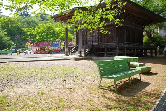 お昼寝ベンチ