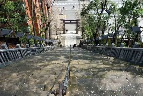 “男坂”