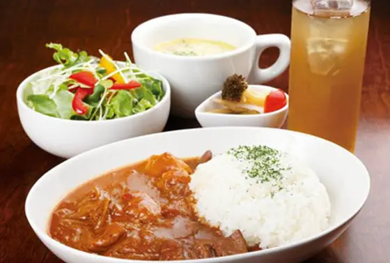 おすすめはカレー！