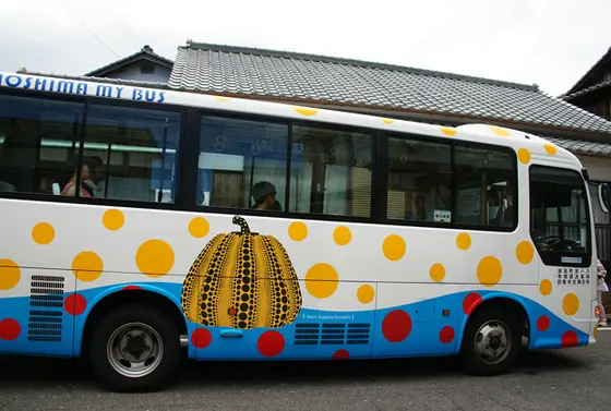 バス