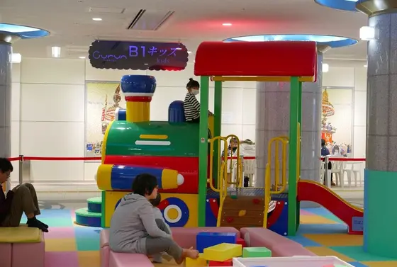 キッズコーナーも充実