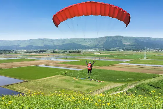 パラグライダー
