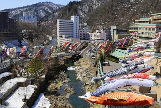 5月には大量の鯉のぼり